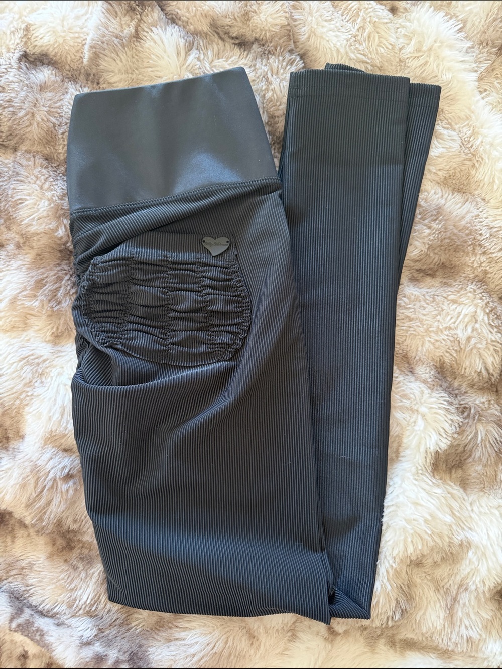 Cute Booty Lounge Black Ribbed Leggings with Heart Accent